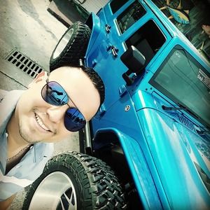 Meet your Posher, Elias